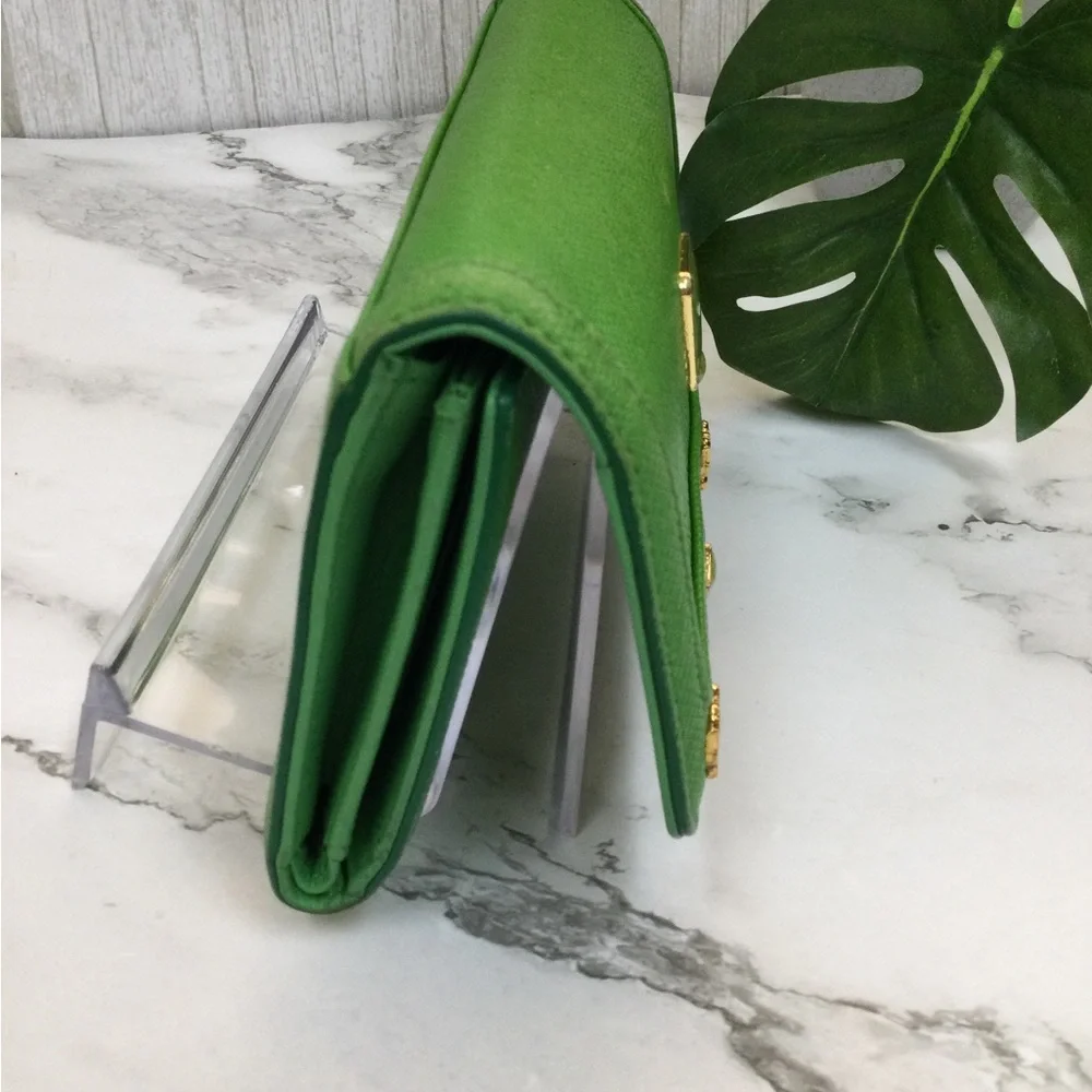 GUC MCM Green Leather Continental Wallet with Gold Accents